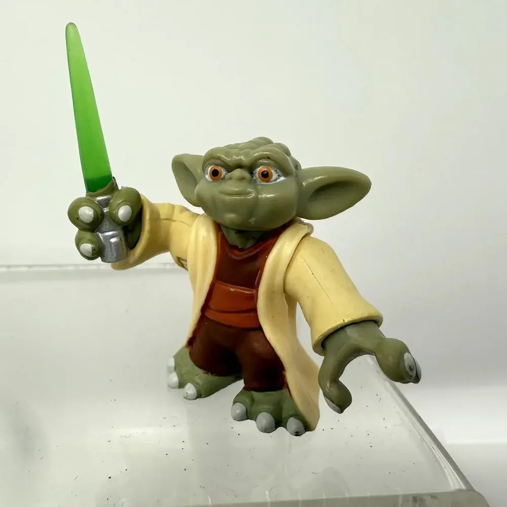 Star Wars Galactic Heroes Darth Vader R2-D2 Yoda AT-AT Driver Figures Lot 4